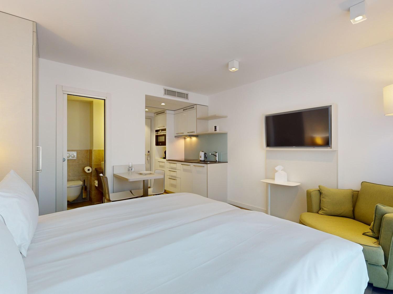 Nonanteneuf Appart Hotel Vevey - Contactless Check-In Oda fotoğraf